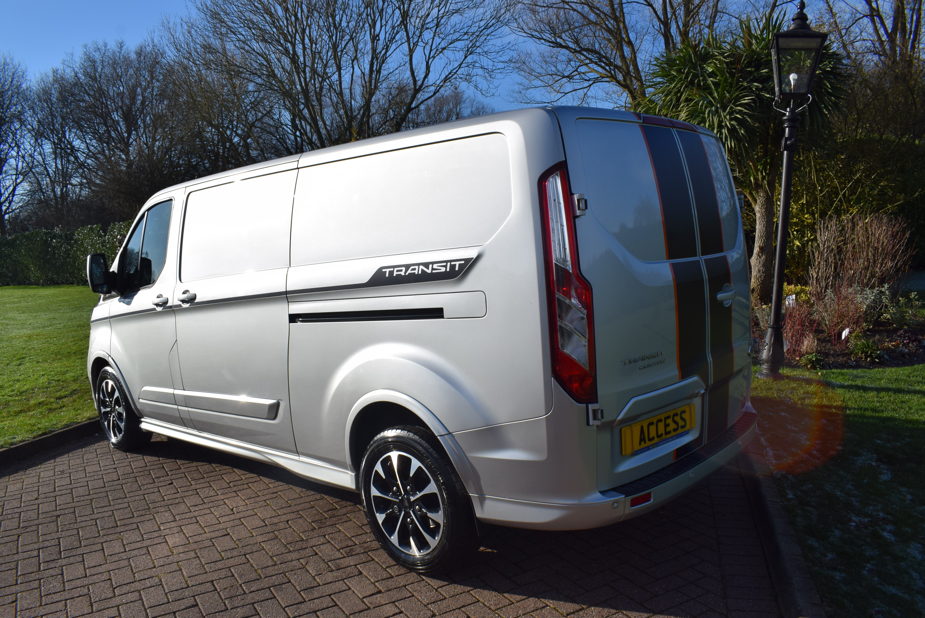 UK's Number 1 Commercial Dealership Access Commercials in Essex