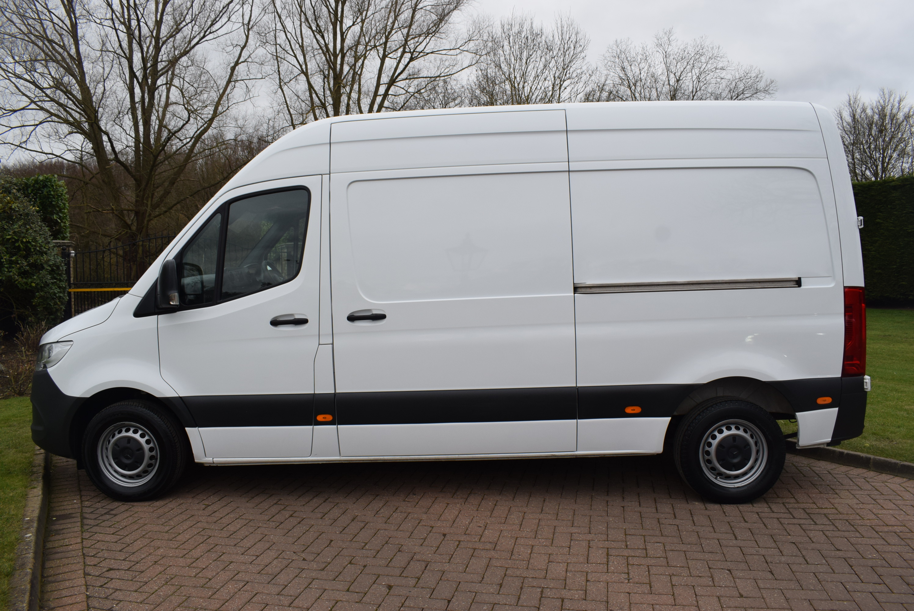 UK's Number 1 Commercial Dealership Access Commercials in Essex