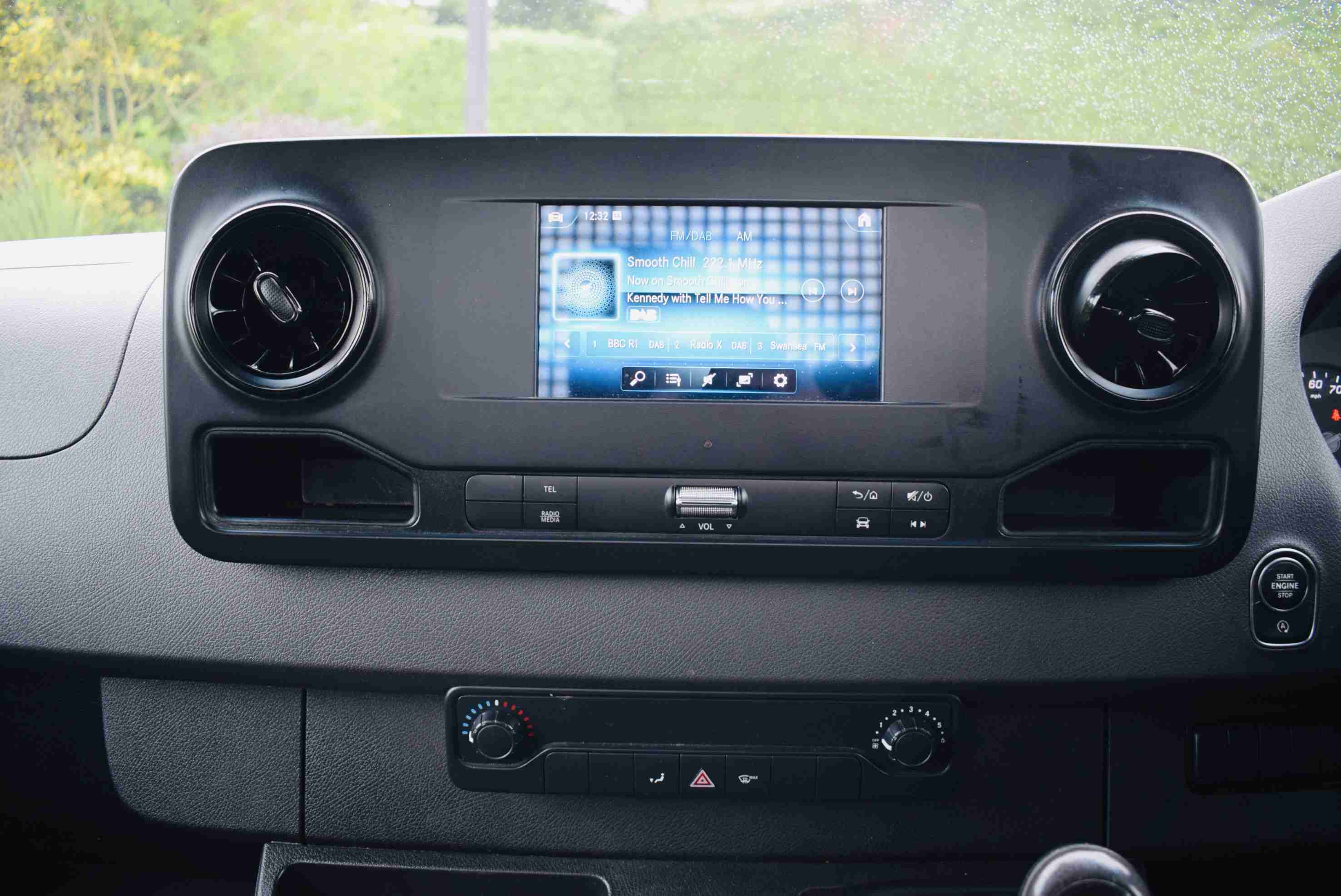 2020(20) Mercedes-Benz  314 Caged Tipper  Tippers(Single Cab) 2143