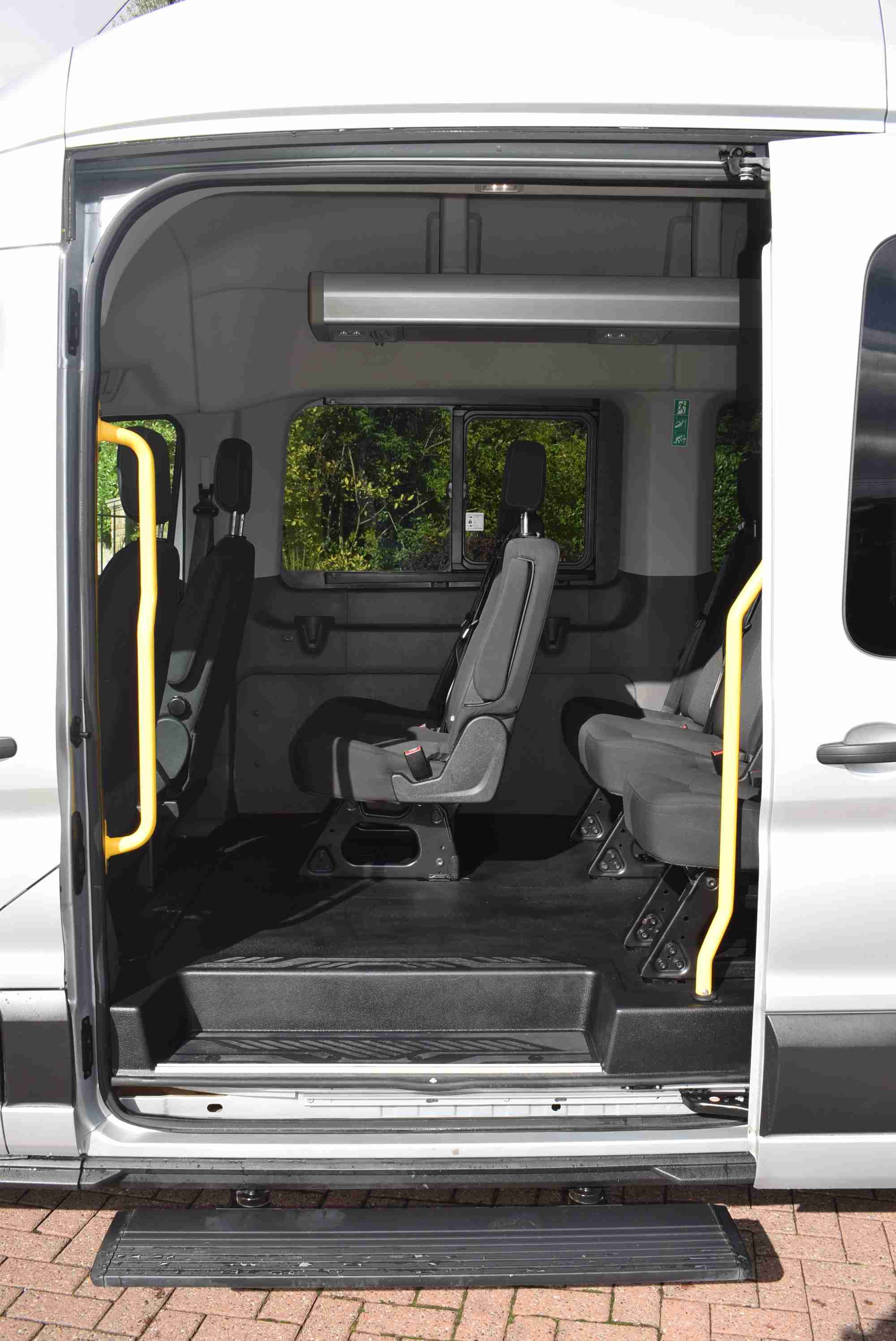 2022(22) Ford Transit Minibus 2.0 460 EcoBlue Leader RWD L4 High Roof Euro 6 (s/s) 5dr (17 Seat, DRW)