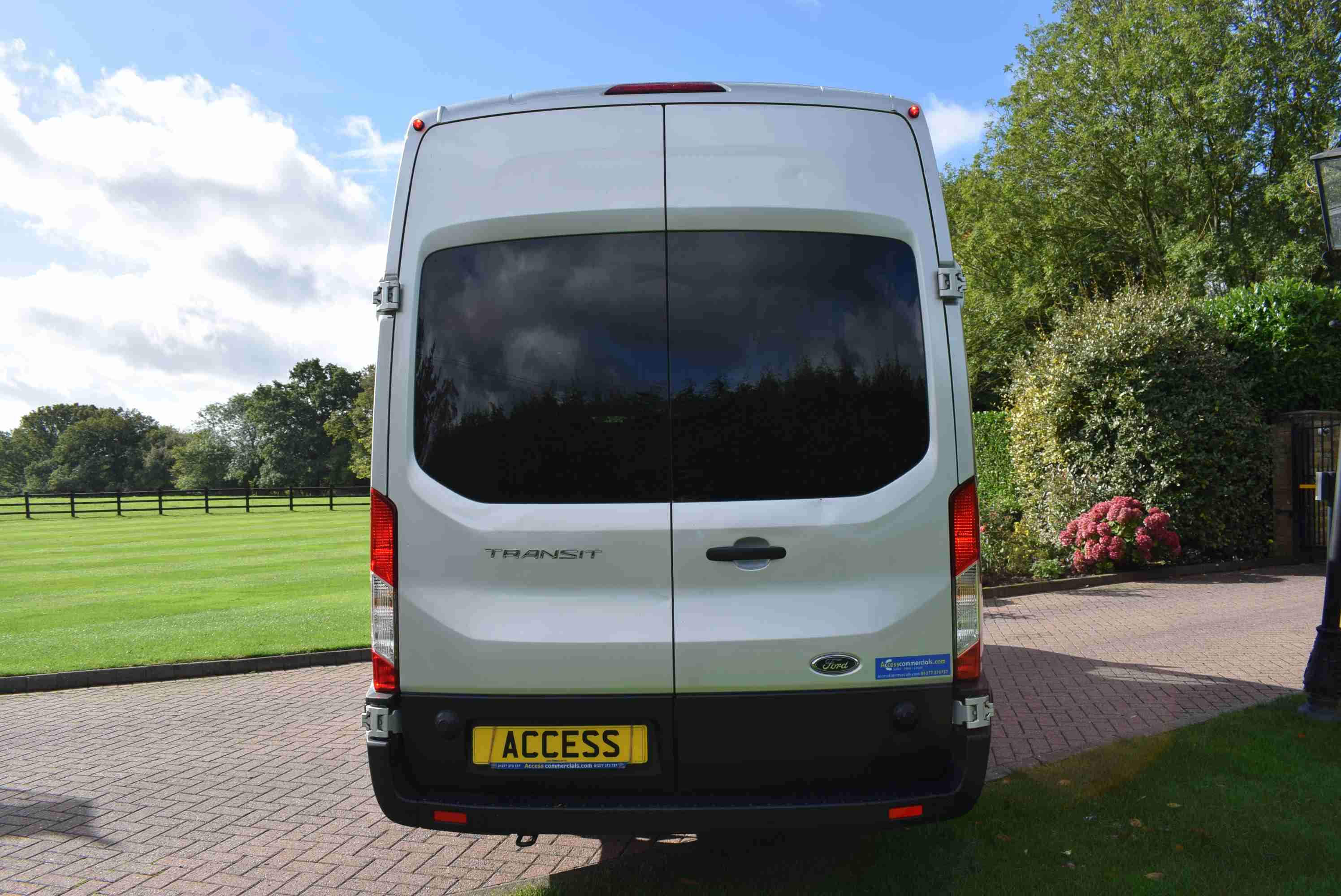 2022(22) Ford Transit Minibus 2.0 460 EcoBlue Leader RWD L4 High Roof Euro 6 (s/s) 5dr (17 Seat, DRW)