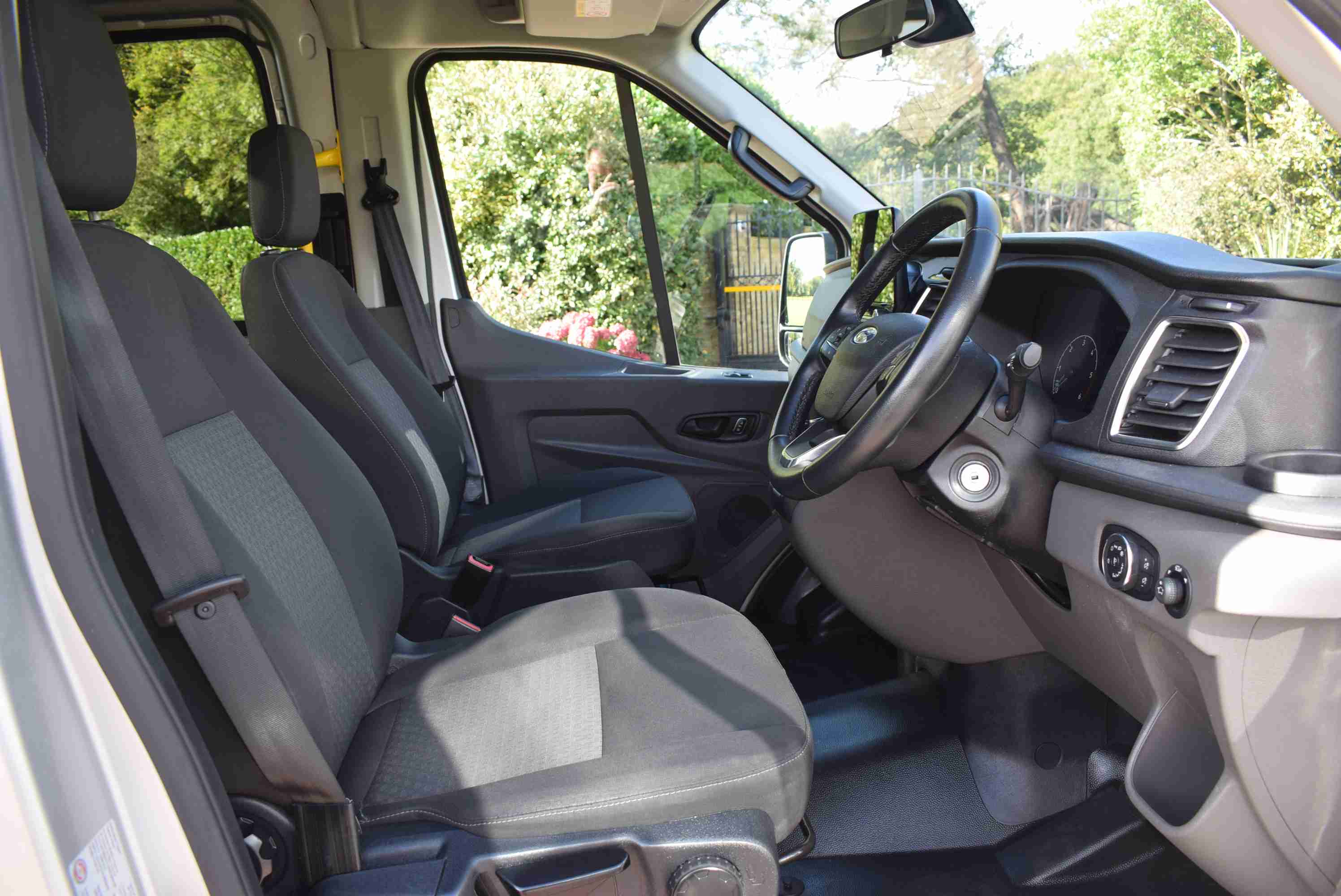 2022(22) Ford Transit Minibus 2.0 460 EcoBlue Leader RWD L4 High Roof Euro 6 (s/s) 5dr (17 Seat, DRW)