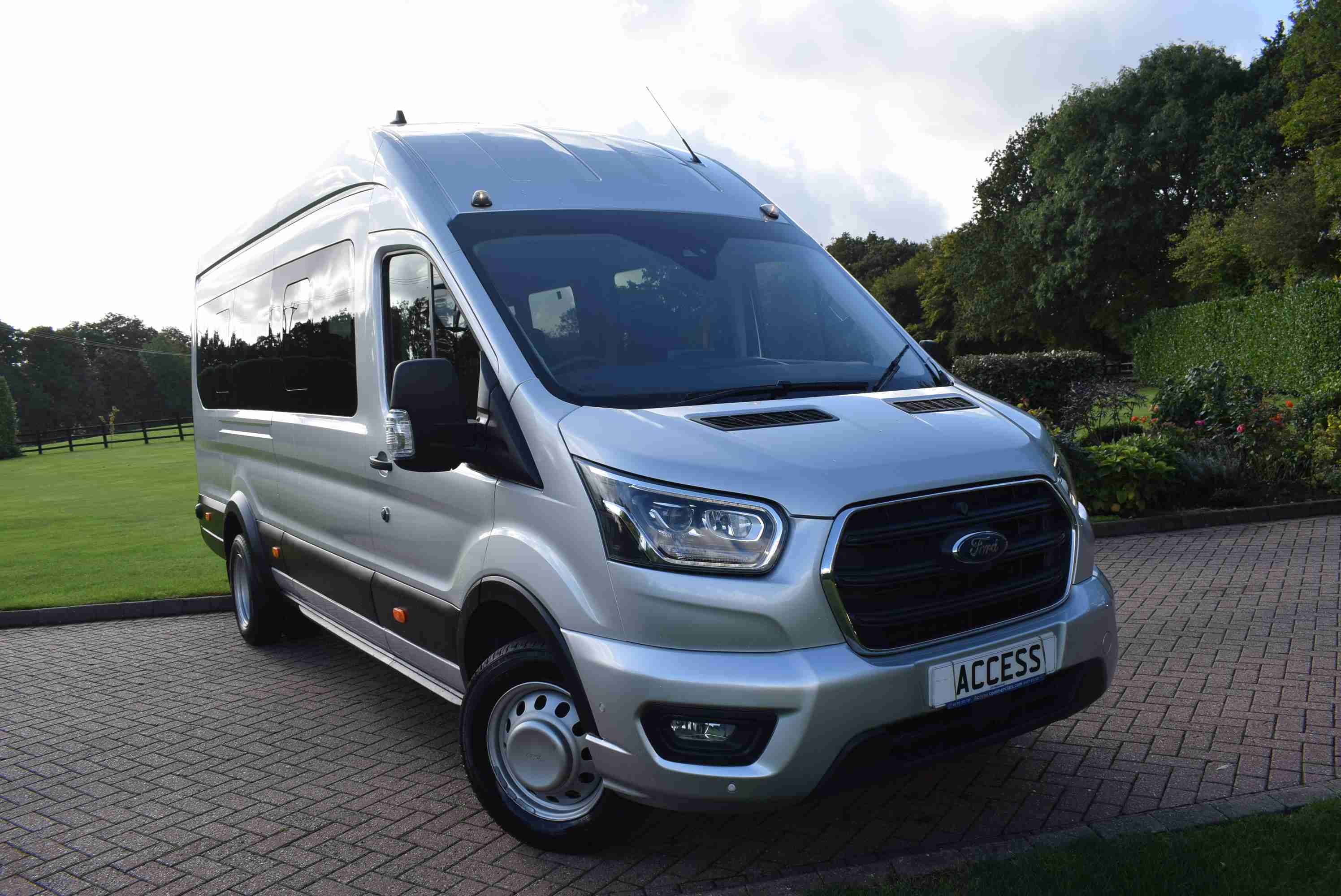 2022(22) Ford Transit Minibus 2.0 460 EcoBlue Leader RWD L4 High Roof Euro 6 (s/s) 5dr (17 Seat, DRW)